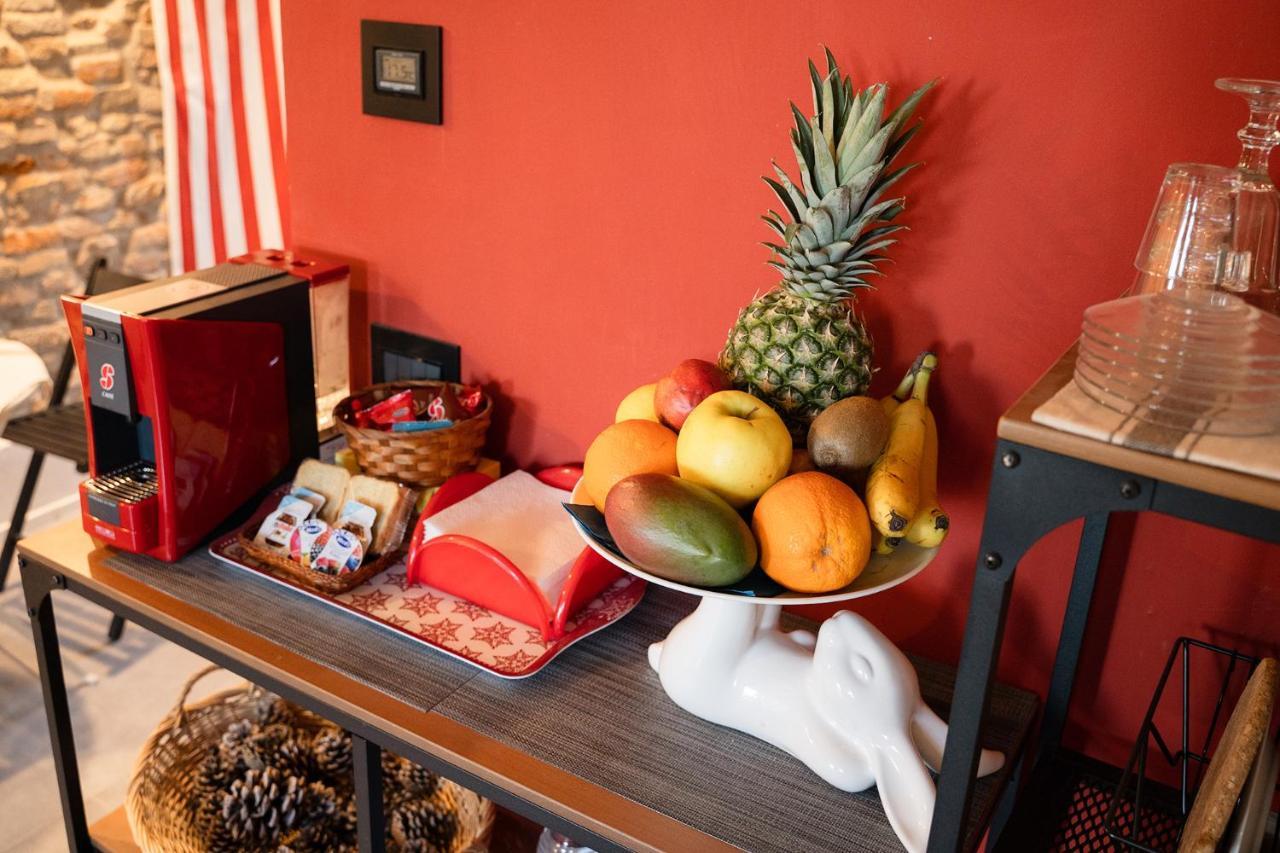 La Trave Bed and Breakfast Montecosaro  Eksteriør billede